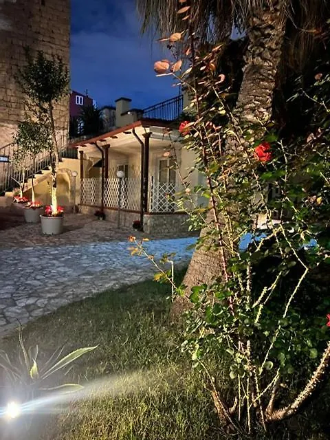 Villa Chianese Naples 0*,